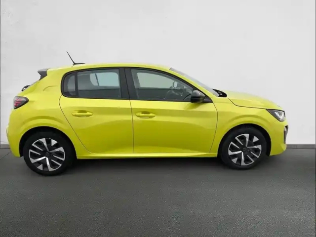 Peugeot 208 puretech 75 s&amp;s bvm5 — photo 4
