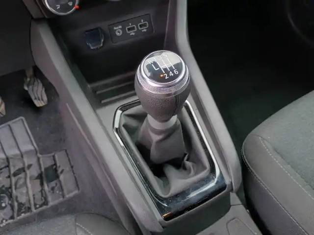 Renault Clio tce 90 — photo 35