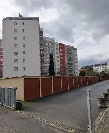 Box fermé sécurisé 13m² - Résidence portail auto - Strasbourg