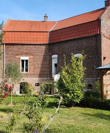 Maison atypique au ri he passé