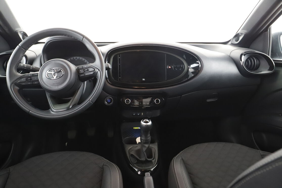 Toyota Aygo X 1.0 VVT-i Collection — photo 11