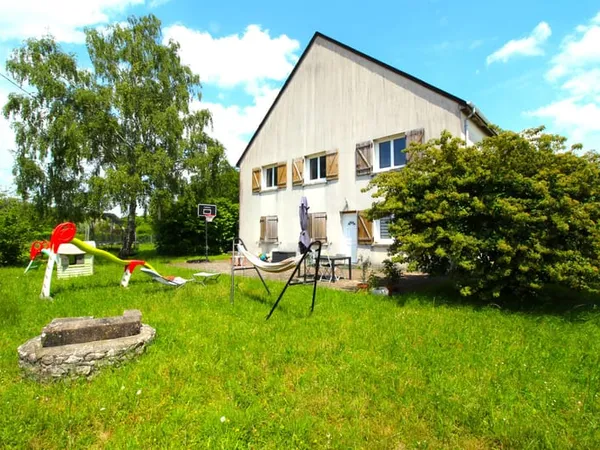 Appartement avec beau terrain