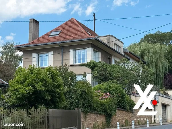 Maison 10 pièces 300 m²