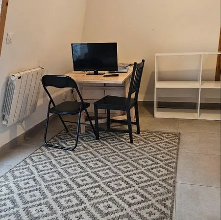 Loue studio meublé