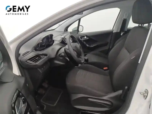 Peugeot 208 affaire bluehdi 100 s&amp;s bvm5 — photo 28