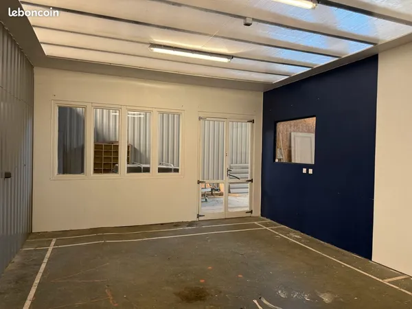 Local de 33m2 à louer pour atelier ou entrepôt