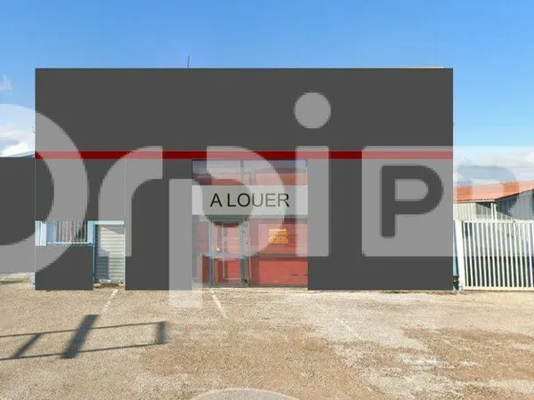 Local commercial 365 m²
