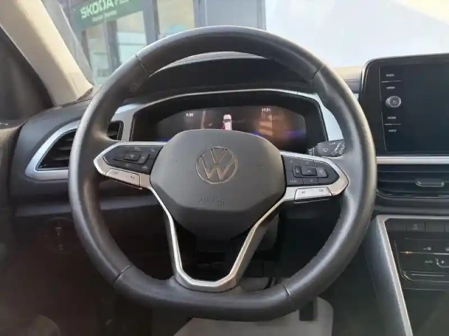 Volkswagen T-Roc 1.5 tsi evo 150ch life dsg7 — photo 10