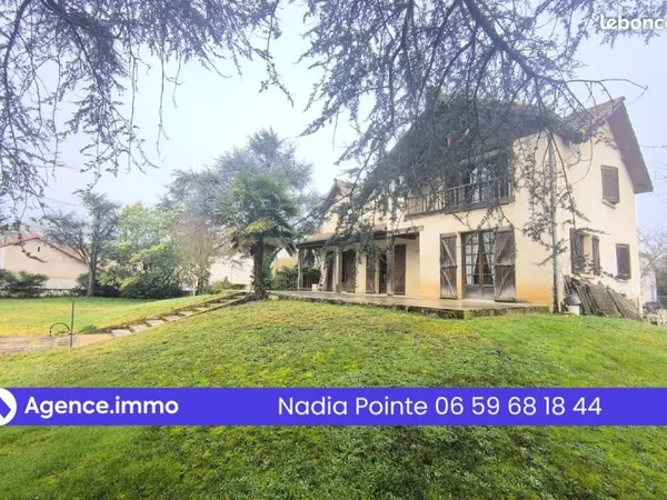 Maison 8 pièces 147 m²