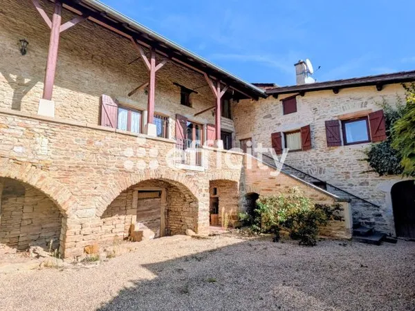 Maison 5 pièces 156 m²