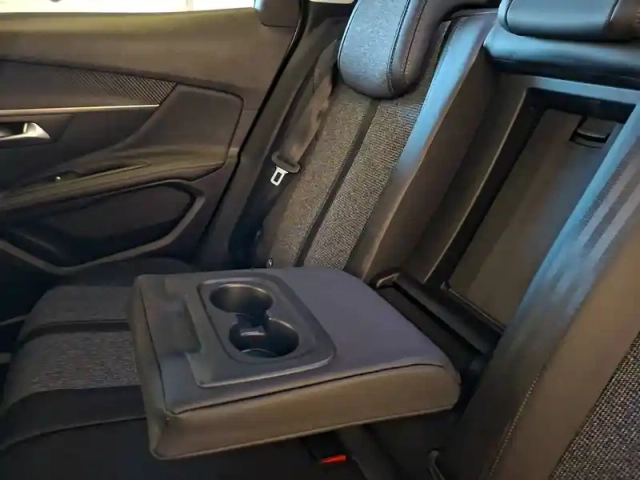 Peugeot 3008 puretech 130ch s&amp;s bvm6 — photo 40