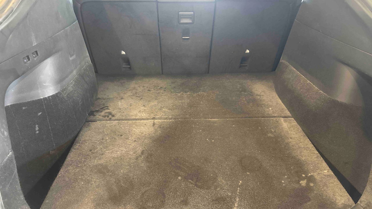 Tesla MODEL Y Long-Range Dual Motor AWD — photo 12