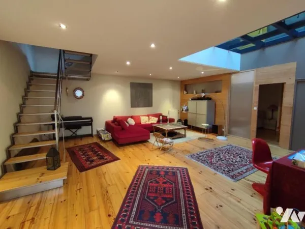 Maison 7 pièces 290 m²