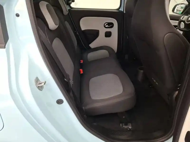 Renault Twingo iii e-tech — photo 21