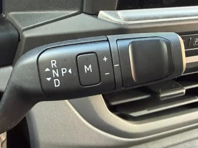 Volkswagen Transporter fg  vii van l2 2.0 tdi 150ch business bva8 — photo 8