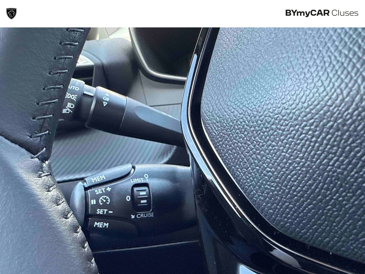 Peugeot 208 Hybrid 110 ch e-DCS6 — photo 23