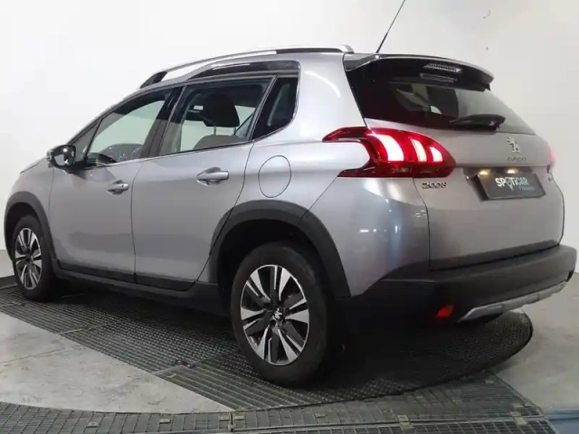Peugeot 2008 1.2 puretech 110ch allure s&amp;s eat6 — photo 11