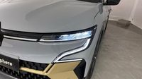Renault Mégane E-Tech Electric EV60 220ch Iconic super charge — photo 17