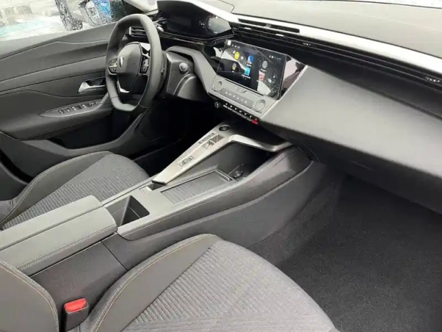 Peugeot 308 hybrid 145 e-dcs6 — photo 92