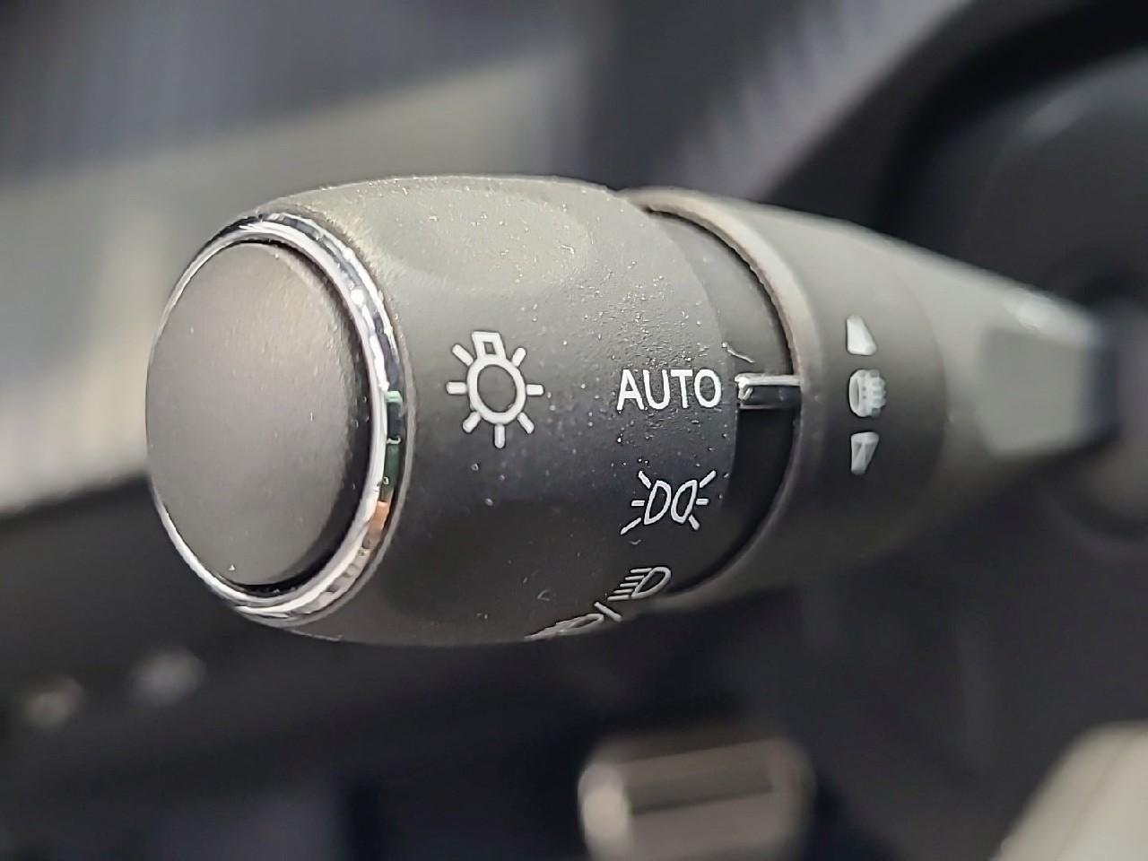 Peugeot 208 electrique 51 kwh 156ch gt — photo 30