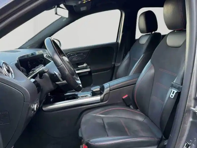 Mercedes Gla 200 163ch amg line 7g-dct — photo 11