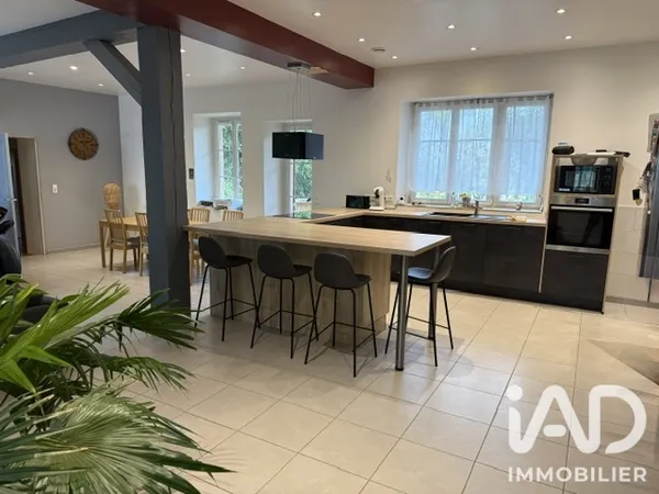 Maison 8 pièces 184 m²