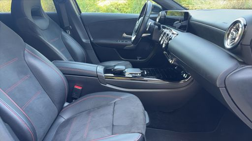 Mercedes Classe A 250e  218 8G-DCT - AMG Line – 2020 – 89248 km – Hybride rechargeable – Boîte Automatique — photo 5