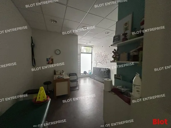 Bureaux 156 m²