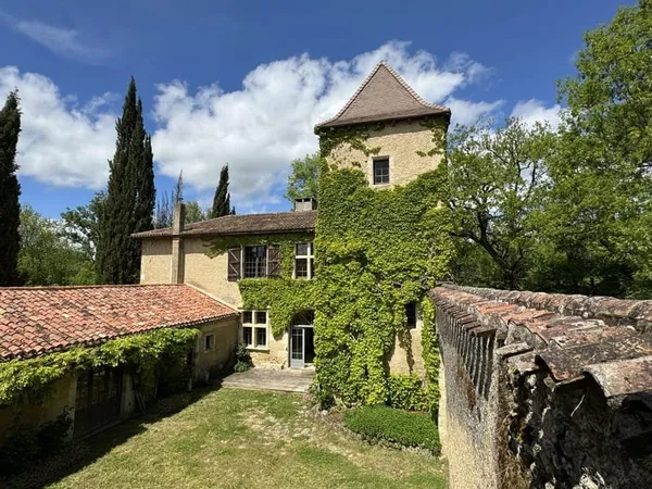 Maison 11 pièces 400 m²
