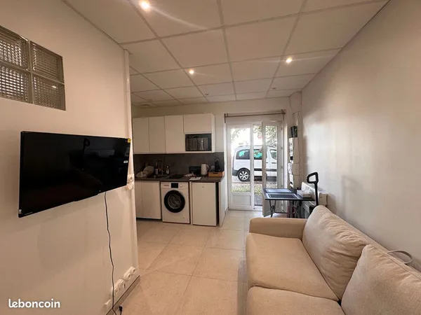 Studio 1 pièce 16 m²