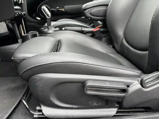 Mini Mini cooper 136ch edition premium plus bva7 — photo 11