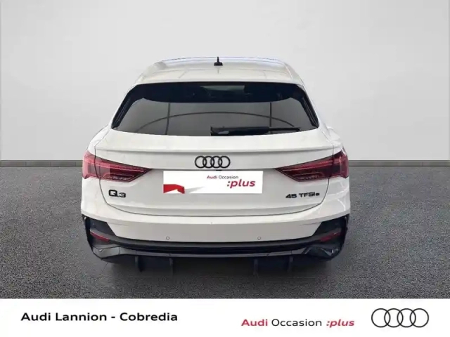 Audi Q3 sportback 45 tfsi e 245ch s line s tronic 6 — photo 5