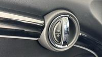 Mini Mini Cooper 136ch Edition Camden BVA7 — photo 31