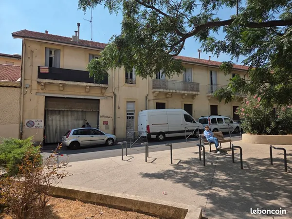 Immeuble de rapport 17 pièces 830 m²