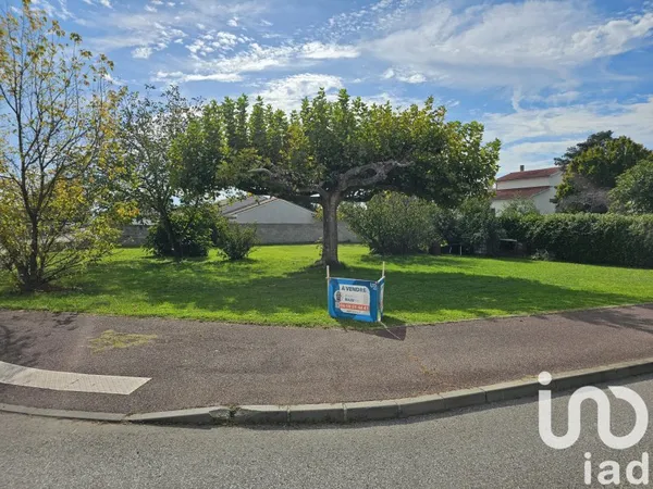 Terrain 769 m²