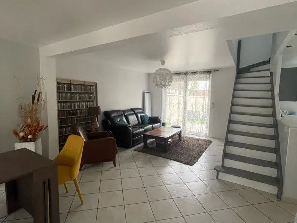 Chambre colocation roissy en France