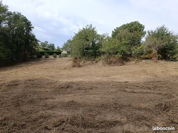 VENTE A TERME* chalet + terrain constructible + mare + fruitiers