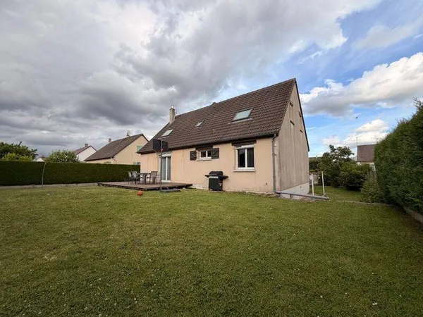 Maison 8 pièces 178 m²