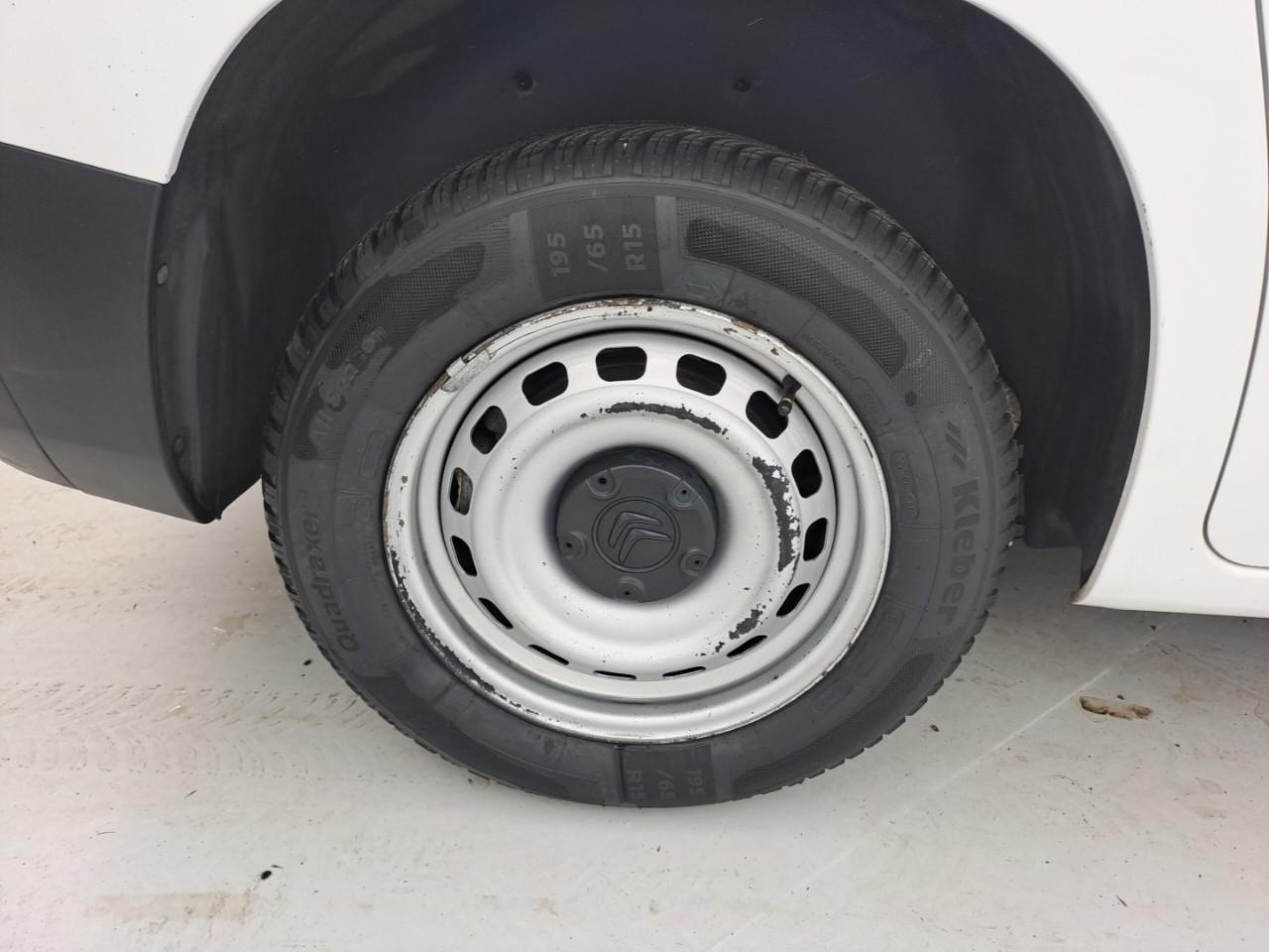 Citroën Berlingo van m 650 bluehdi 100 s&s bvm5 driver — photo 11