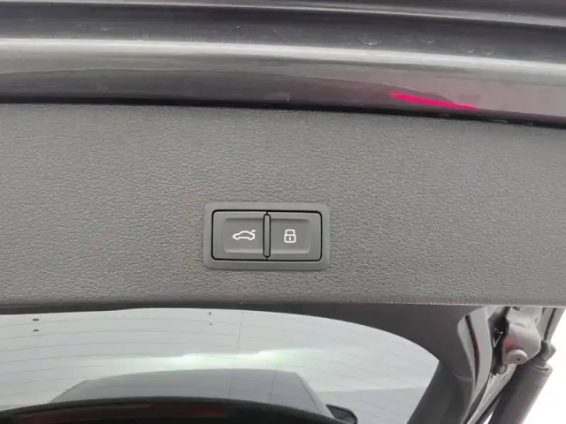 Audi Q2 35 tdi 150 s tronic 7 — photo 47