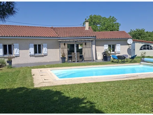 Plain-pied lumineux avec piscine dans secteur calme
