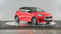 Toyota Yaris 116h Première 5p — photo 3