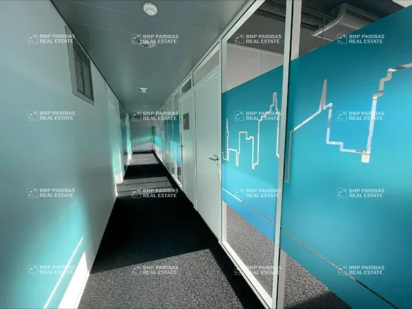 Bureaux 2648 m²