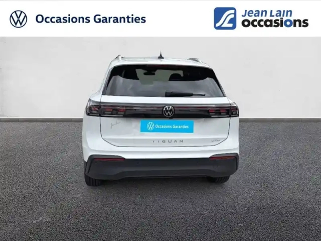 Volkswagen Tiguan 1.5 etsi 130ch dsg7 — photo 8