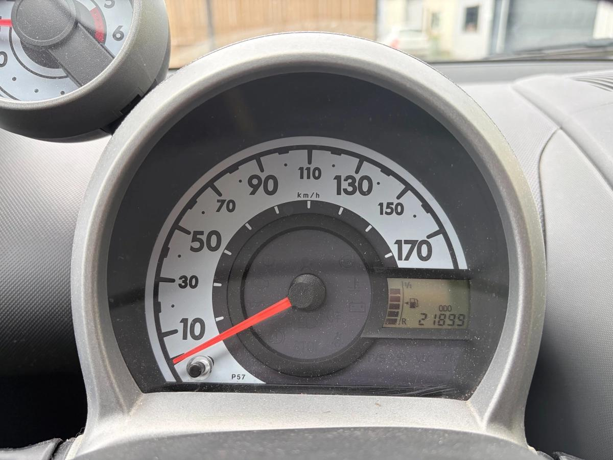 Peugeot 107 1.4 HDI 55 TRENDY occasion - Diesel - 2009 - 21 850 km - 4 490 € - Orgeval (Yvelines) 992786245192 — photo 20