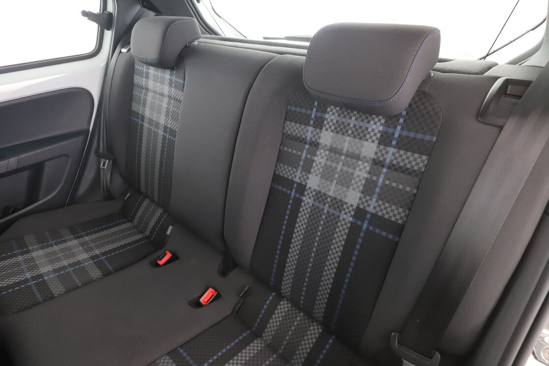 Volkswagen up! 1.0 Up! Club — photo 13