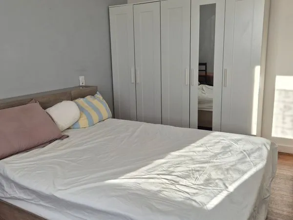 Loue chambre meublée toutes charges comprises