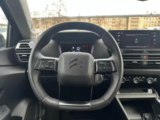Citroën C4 puretech 130ch s&amp;s shine — photo 10