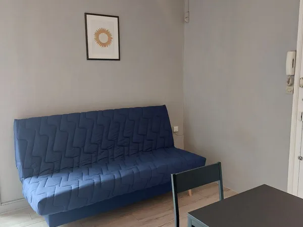 Loue studio meublé