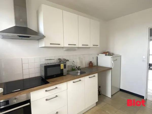 A LOUER / RENNES VILLEJEAN - TYPE 3 - 63.23m² - 895€ CC - BALCONS & CAVE